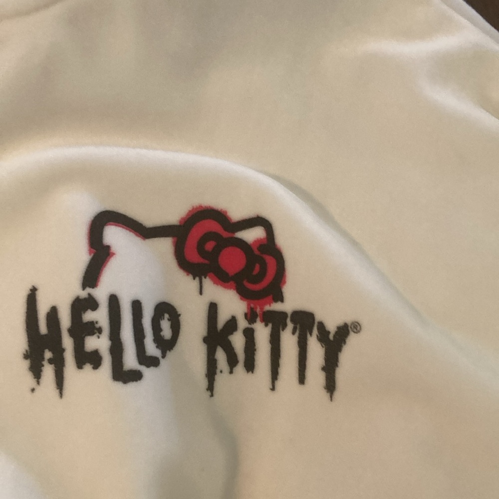 Women’s cropped velour cream colored hoodie with Hello kitty Size M-L , F21